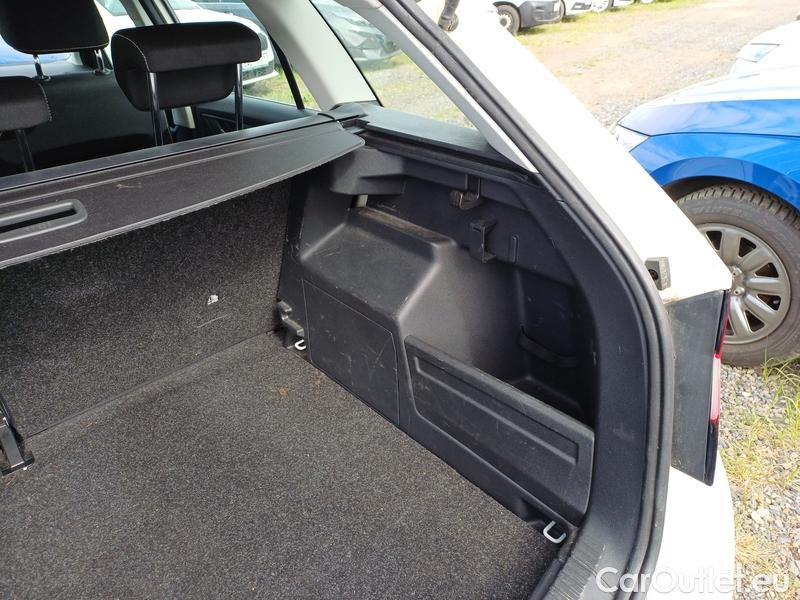  Skoda  Fabia  Combi (2015) Com.1.0TSI 70 Ambition 5d #8
