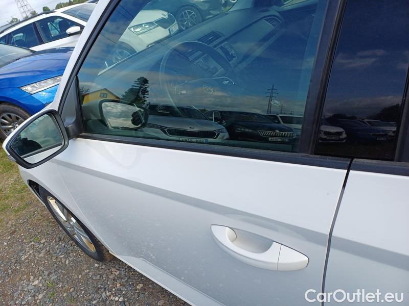  Skoda  Fabia  Combi (2015) Com.1.0TSI 70 Ambition 5d #14