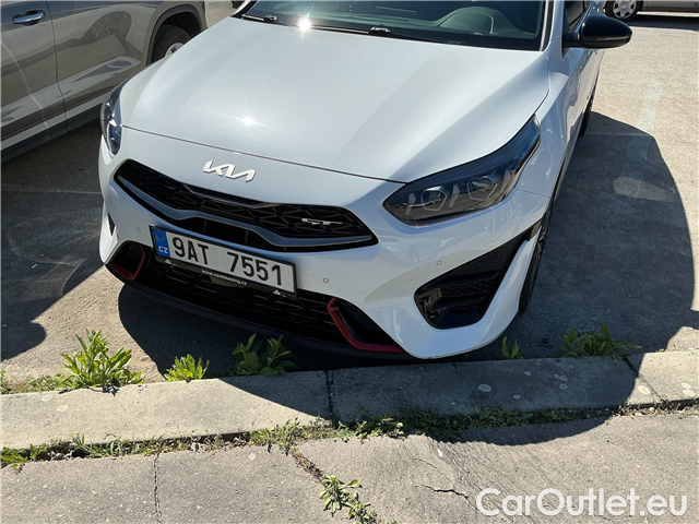  KIA  Cee'd ProCeed 1.6 T-GDI GT AT 5d #1