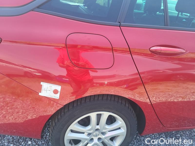  Opel  Astra  SportsTourer (2022) ST 1.5CDTi 90 Edition 5d #21