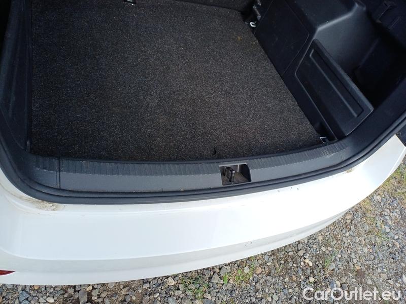  Skoda  Fabia  Combi (2015) Com.1.0TSI 70 Ambition 5d #7