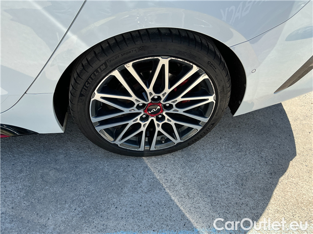  KIA  Cee'd ProCeed 1.6 T-GDI GT AT 5d #9
