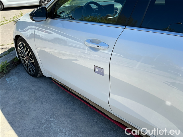  KIA  Cee'd ProCeed 1.6 T-GDI GT AT 5d #10