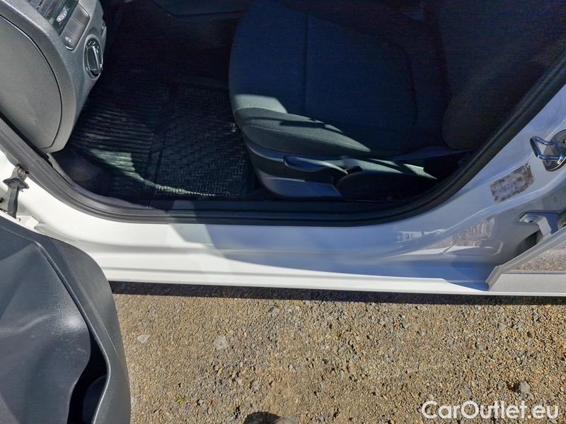  Skoda  Fabia  3 (2015)  1.0MPI 44 Active #8