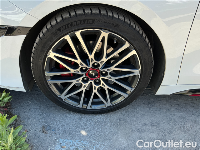  KIA  Cee'd ProCeed 1.6 T-GDI GT AT 5d #12