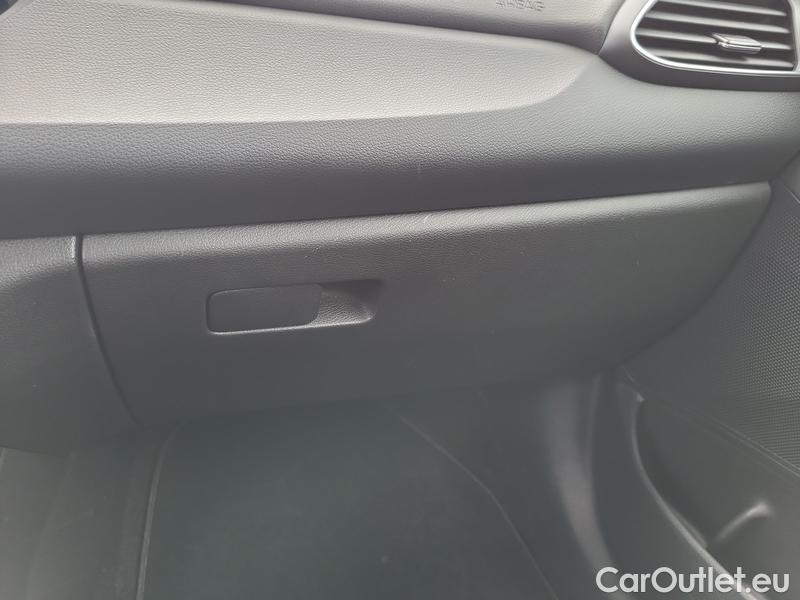  Hyundai  i30   cw (PD)(2017->)  kom. TGDI 120 Start Plus #8