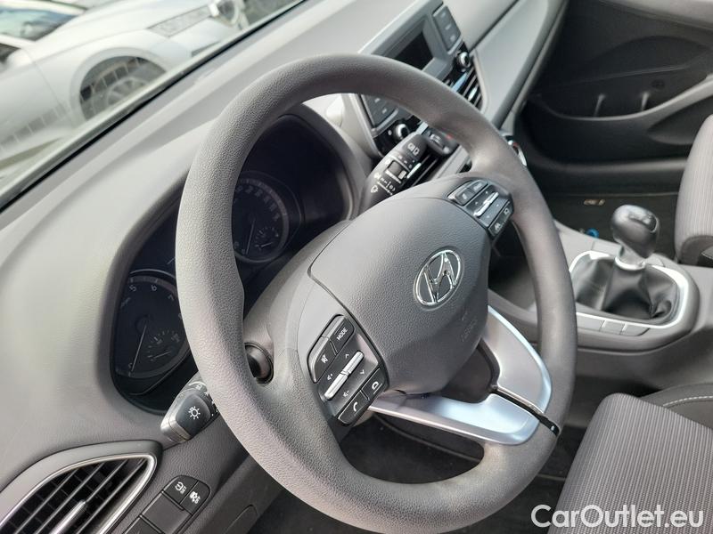  Hyundai  i30   cw (PD)(2017->)  kom. TGDI 120 Start Plus #7