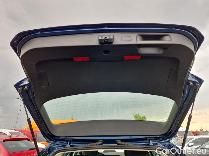  Volkswagen  Passat  Variant (CB5) (2019) Pas.Var.1.5TSI Business AT #10