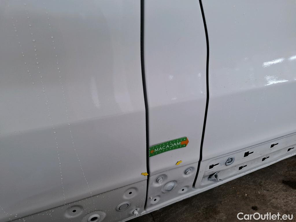  Renault  Trafic  III Fourgon L2H1 3T Confort 2.0 dCi 130CV BVM6 E6d #50