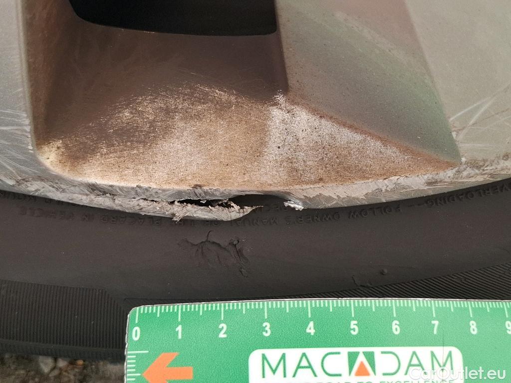  Peugeot  208  Premium 1.5 HDi 100CV BVM6 E6d #39