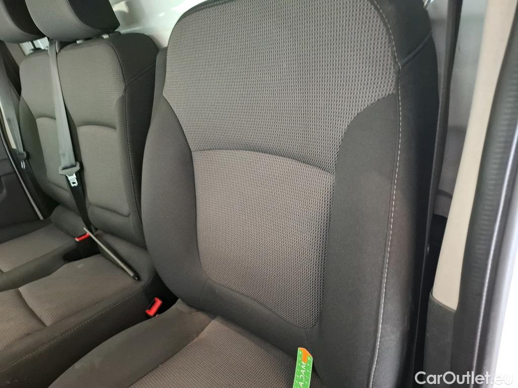  Renault  Trafic  III Fourgon L2H1 3T Confort 2.0 dCi 130CV BVM6 E6d #62