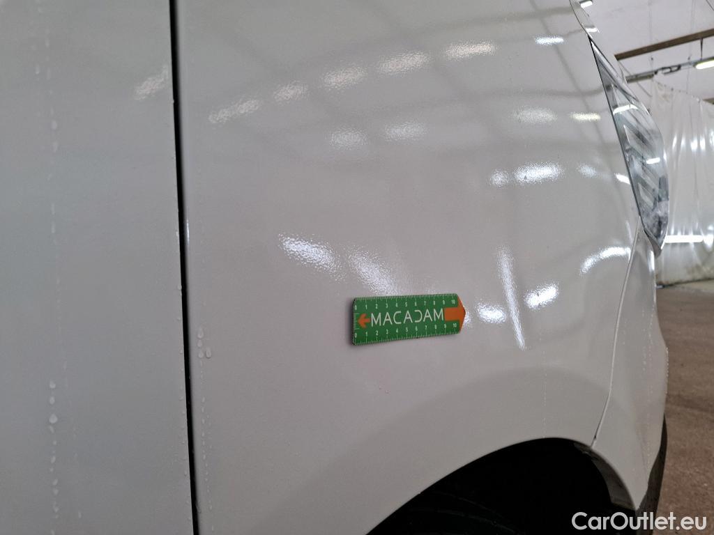  Renault  Trafic  III Fourgon L2H1 3T Confort 2.0 dCi 130CV BVM6 E6d #23