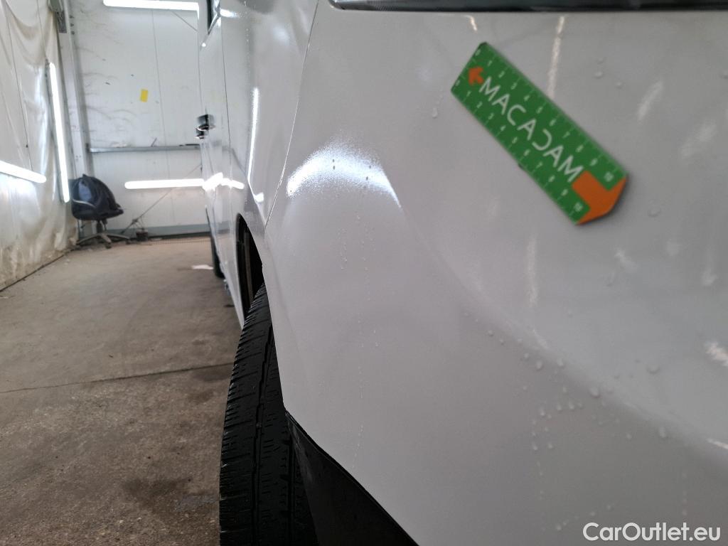  Renault  Trafic  III Fourgon L2H1 3T Confort 2.0 dCi 130CV BVM6 E6d #27