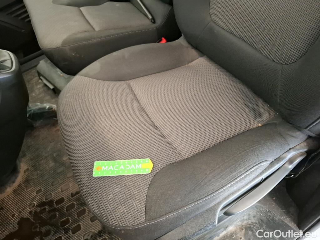  Renault  Trafic  III Fourgon L2H1 3T Confort 2.0 dCi 130CV BVM6 E6d #61