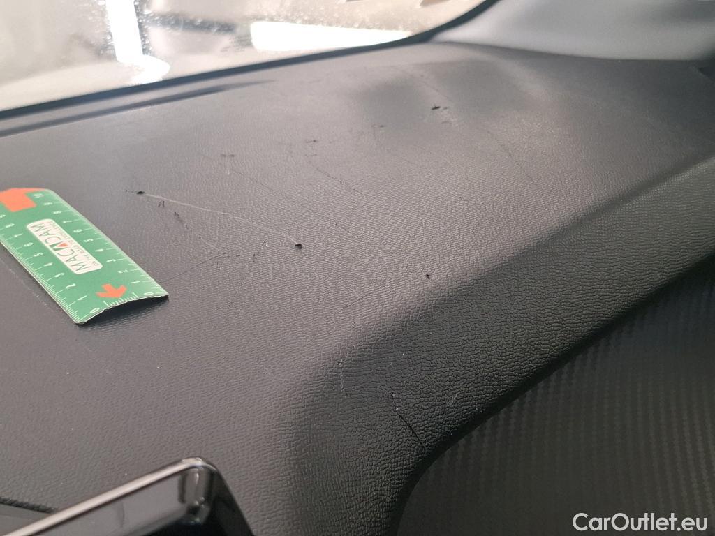  Peugeot  208  Premium 1.5 HDi 100CV BVM6 E6d #2