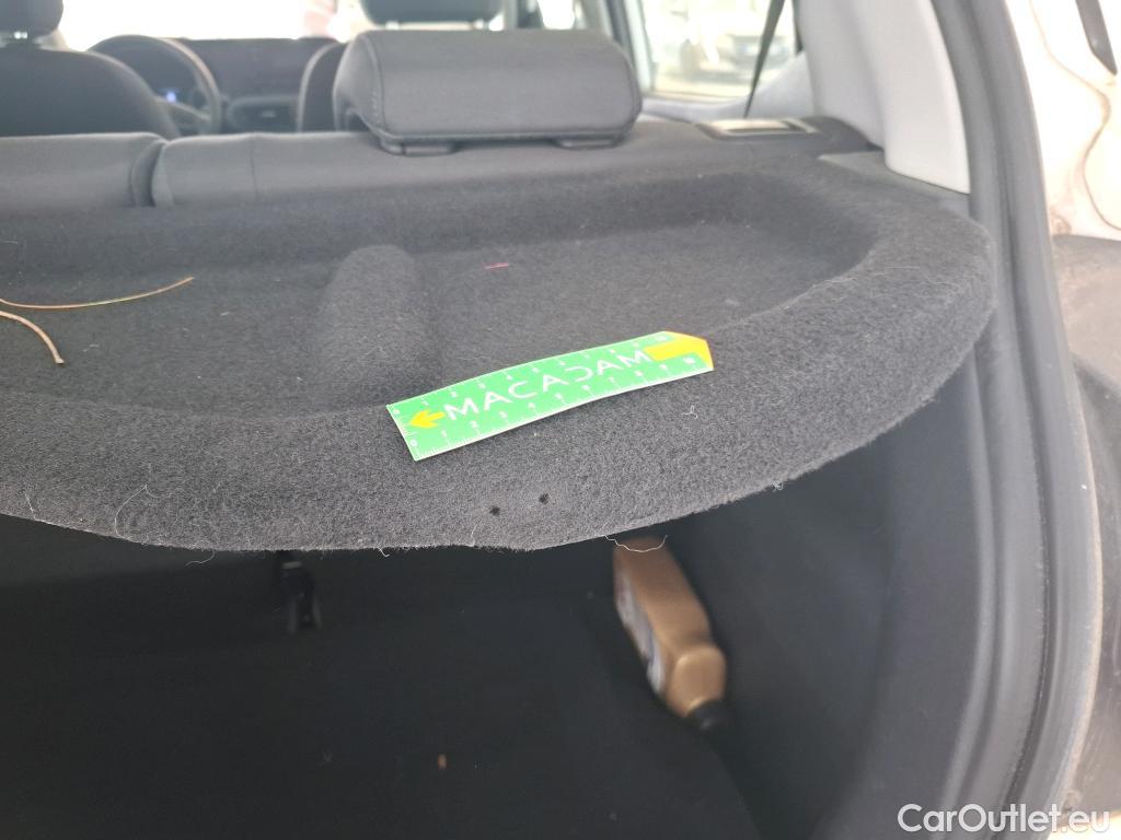  Hyundai  i10  Intuitive 1.0 65CV BVM5 E6d #7