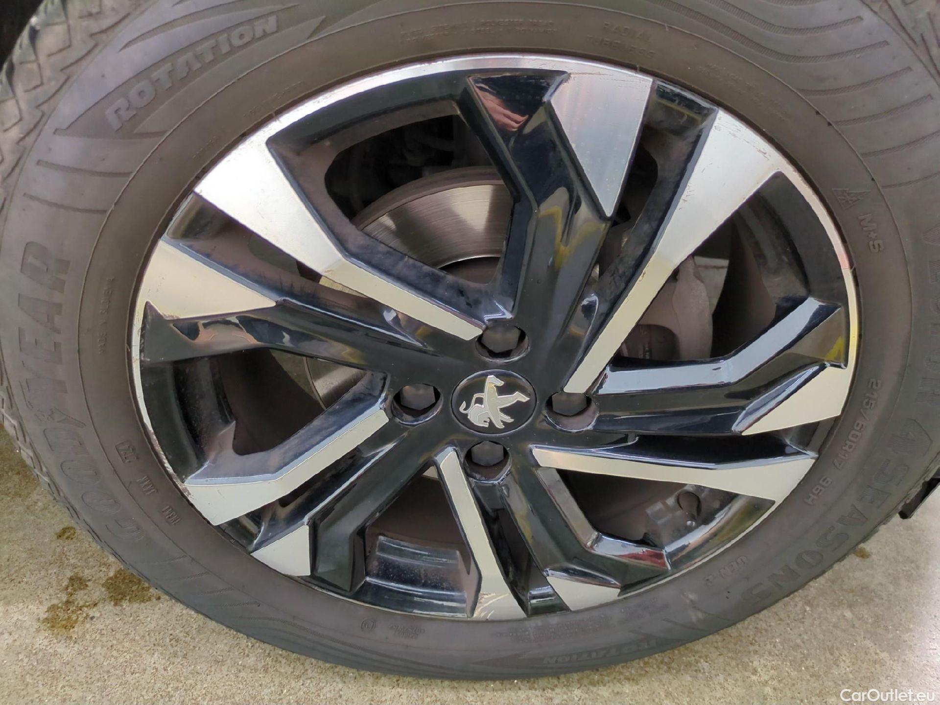  Peugeot  2008  Allure Business 1.5 HDi 110CV BVM6 E6d #15