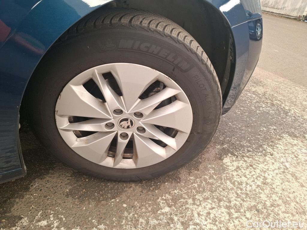  Skoda  Octavia  Break Ambition 2.0 TDI 115CV BVM6 E6d #8