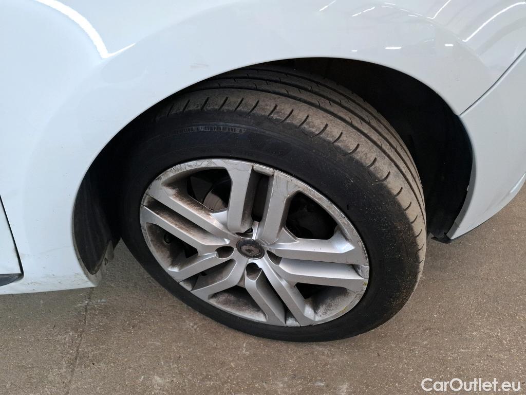  Renault  Clio  IV Business 0.9 TCe 90CV BVM5 E6 #32