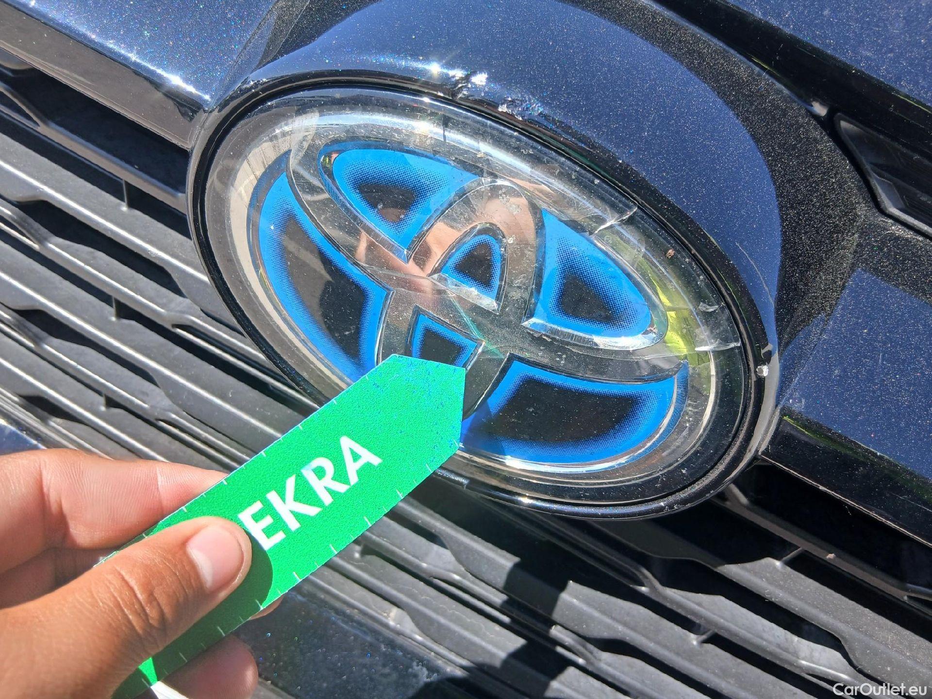  Toyota  RAV4 TOYOTA  / 2018 / 5P / todoterreno 2.5l 220H Business #10