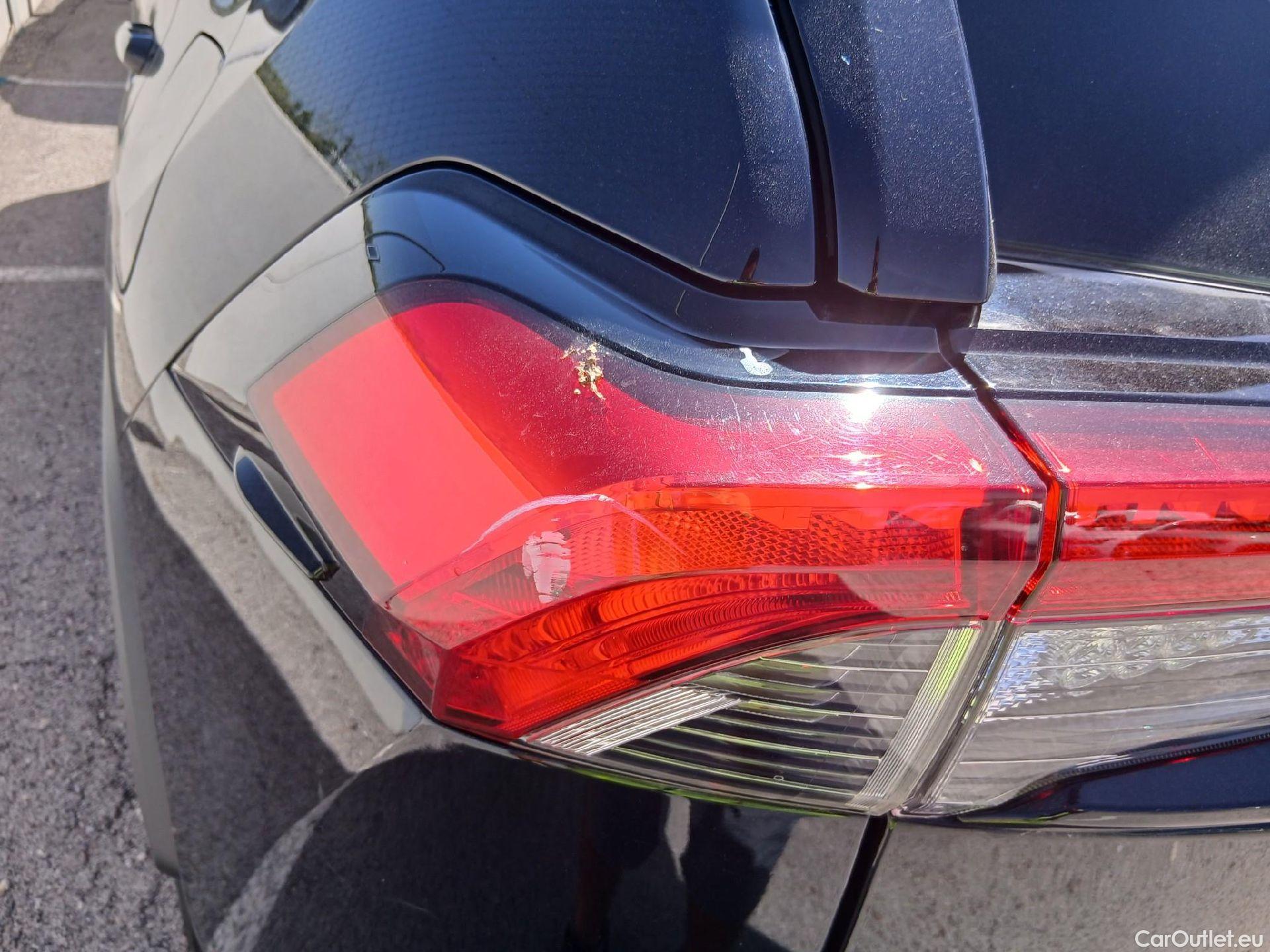  Toyota  RAV4 TOYOTA  / 2018 / 5P / todoterreno 2.5l 220H Business #28