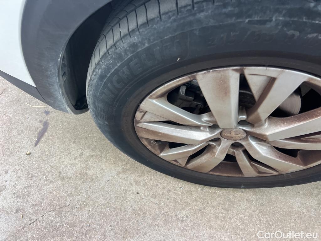  Peugeot  3008 PEUGEOT   1.5 BlueHDi 130 CV Active Pack/ / 5P   #15