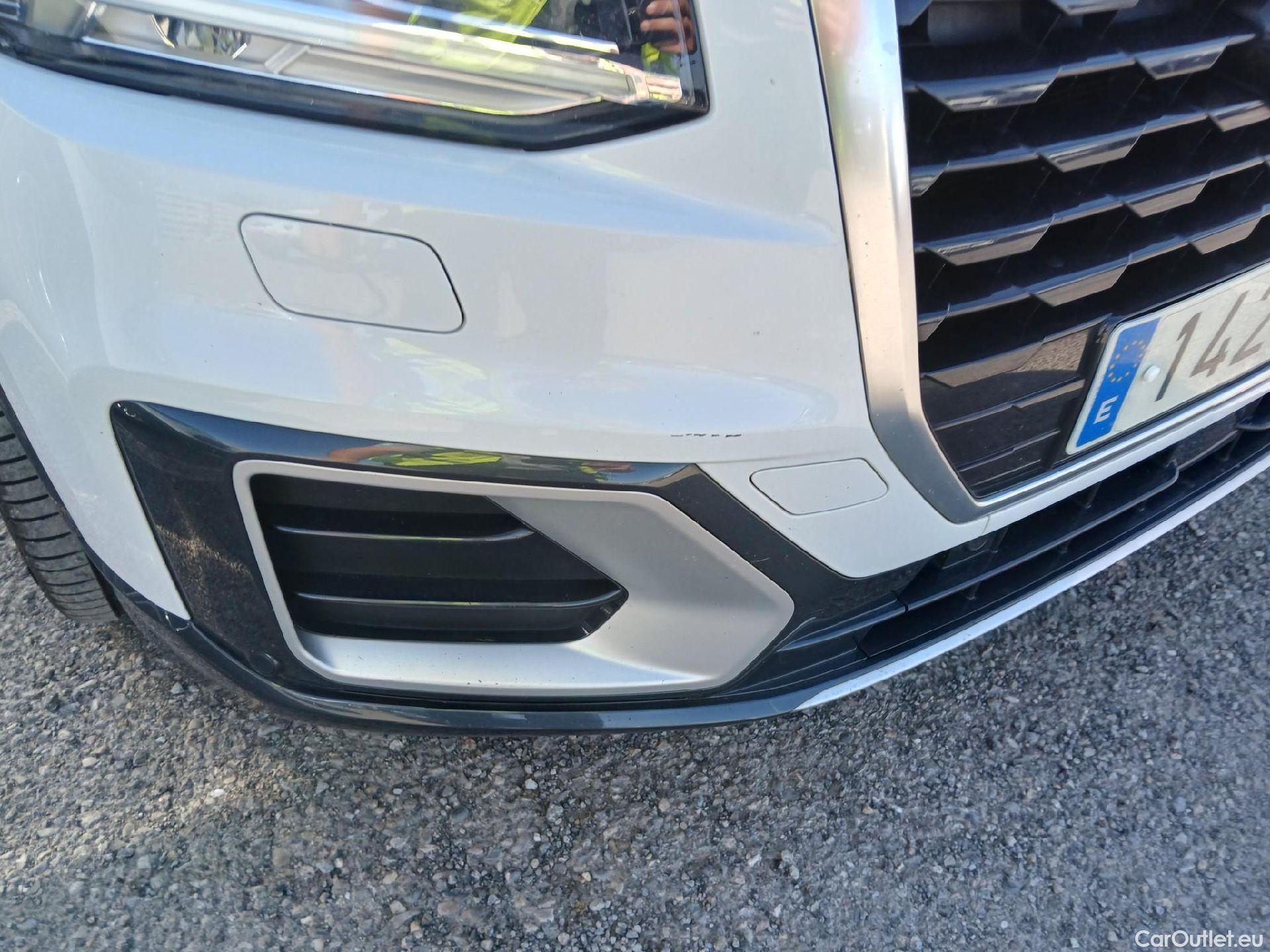  Audi  Q2 AUDI  / 2016 / 5P / todoterreno Design 30 TFSI 85kW (116CV) #11
