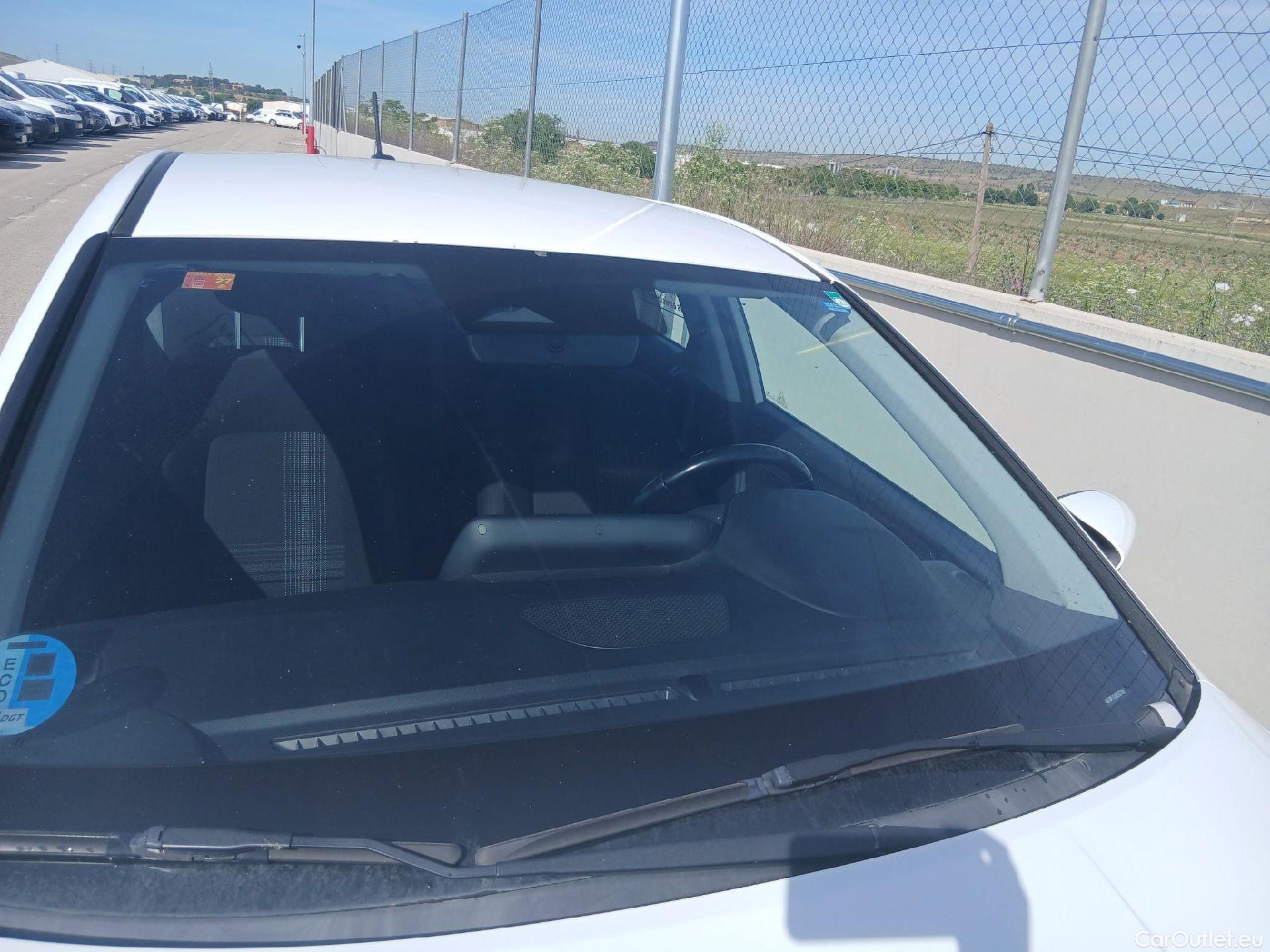  Hyundai  i20 HYUNDAI  / 2020 / 5P / berlina con portón 1.0 TGDI 74kW (100CV) 48V Essence #18