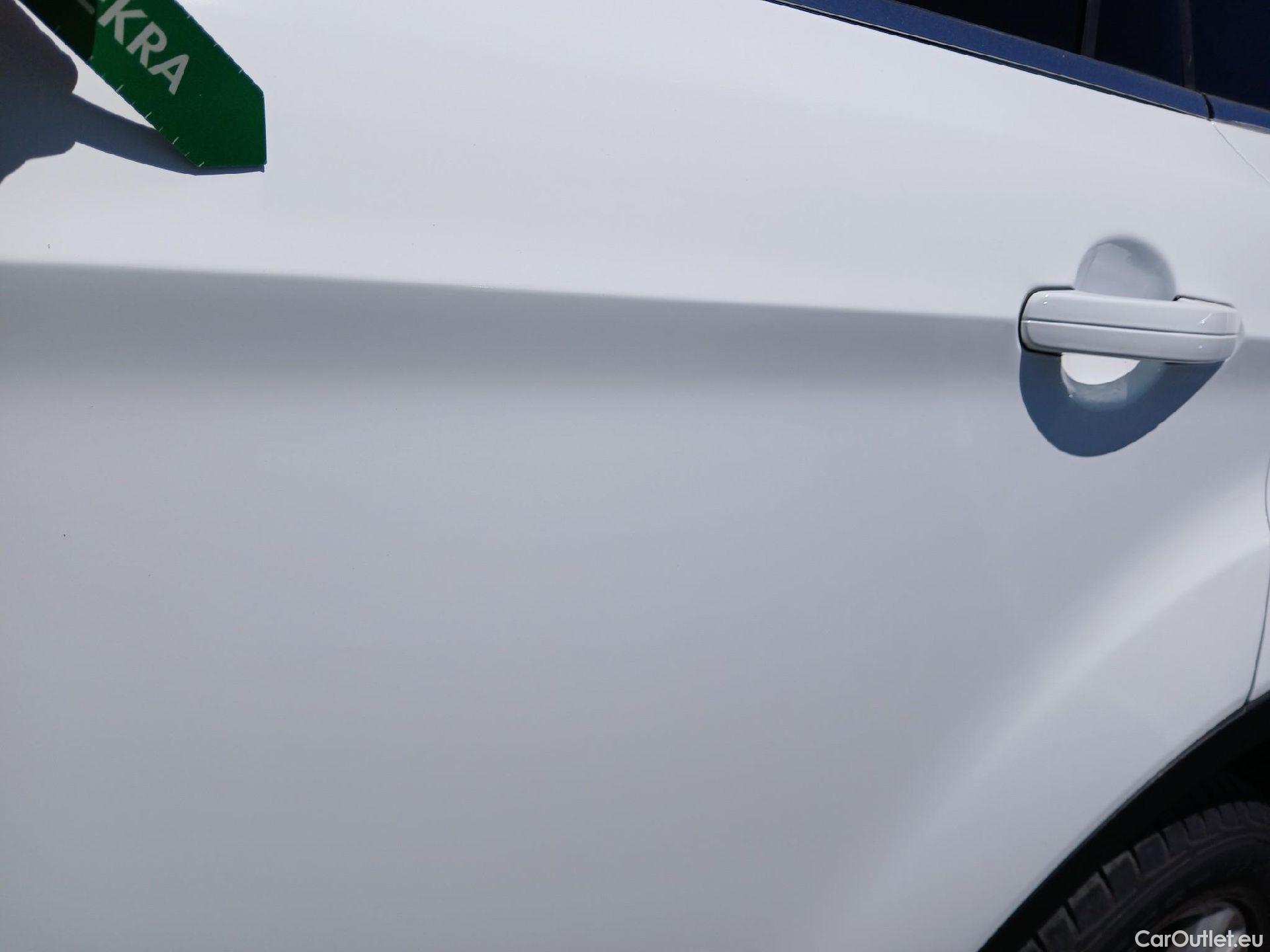  Ford  Kuga FORD  / 2016 / 5P / todoterreno 1.5 EcoBoost 88kW 4x2 Trend+ (CX) #20
