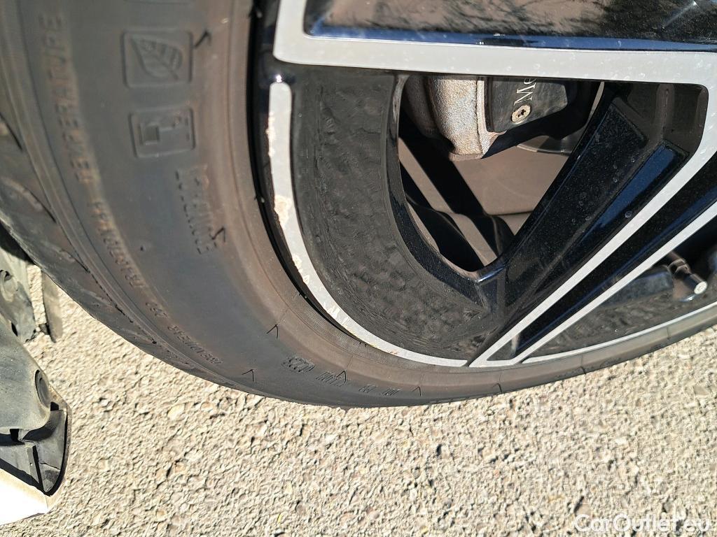  Mercedes  A-Klasse MERCEDES-BENZ Clase A / 2018 / 5P / berlina con portón A 200 #10