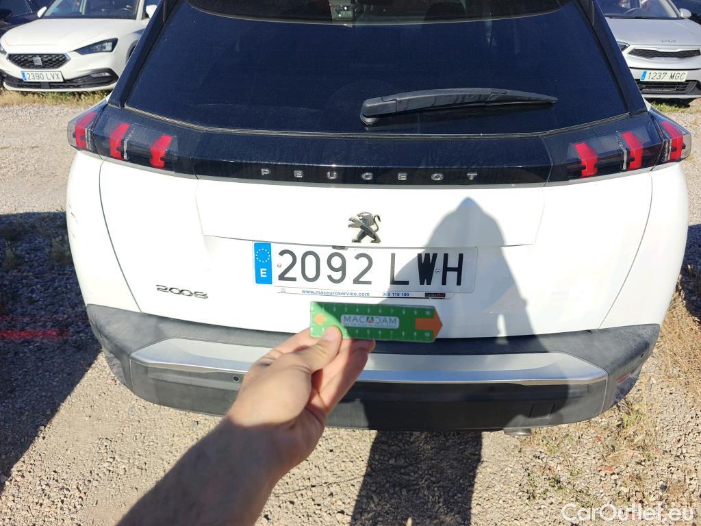  Peugeot  2008 PEUGEOT  / 2019 / 5P / todoterreno Allure Pack BlueHDI 81kW (110CV) #42