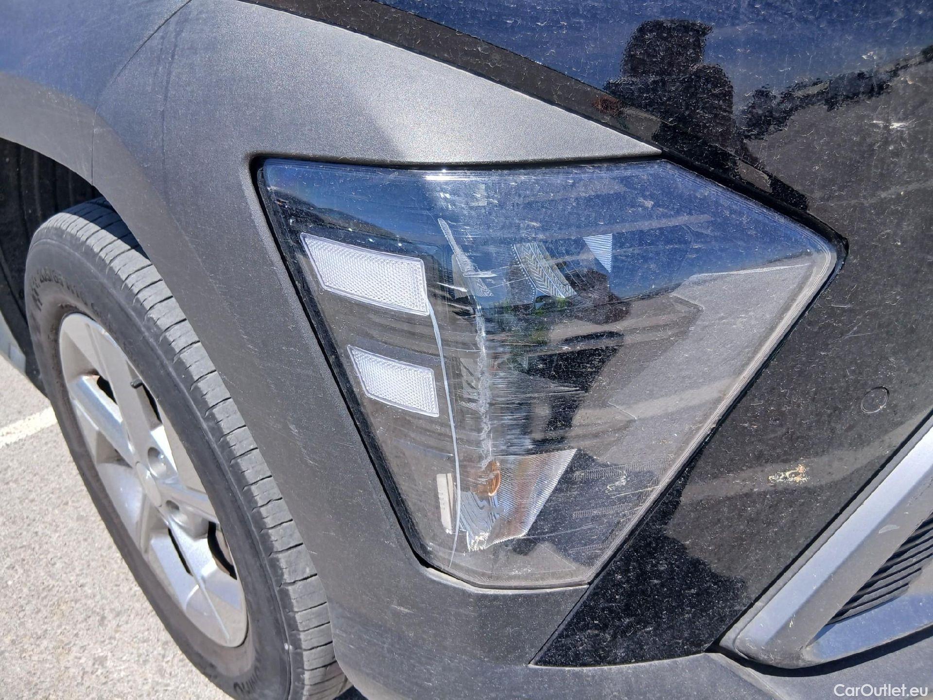  Hyundai  Konna HYUNDAI Kona / 2023 / 5P / todoterreno 1.6 GDI HEV Maxx DCT #9