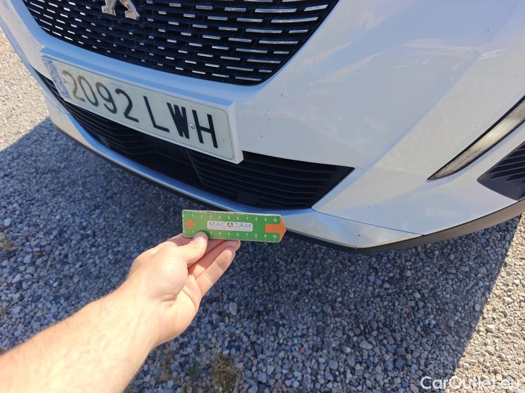  Peugeot  2008 PEUGEOT  / 2019 / 5P / todoterreno Allure Pack BlueHDI 81kW (110CV) #40