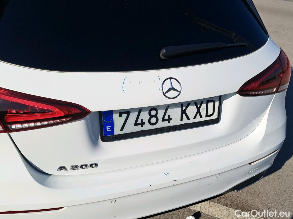  Mercedes  A-Klasse MERCEDES-BENZ Clase A / 2018 / 5P / berlina con portón A 200 #5