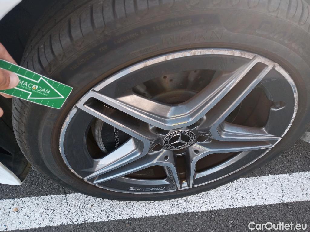  Mercedes  CLA-Klasse MERCEDES-BENZ CLA / 2019 / 4P / coupé CLA 250 e #3