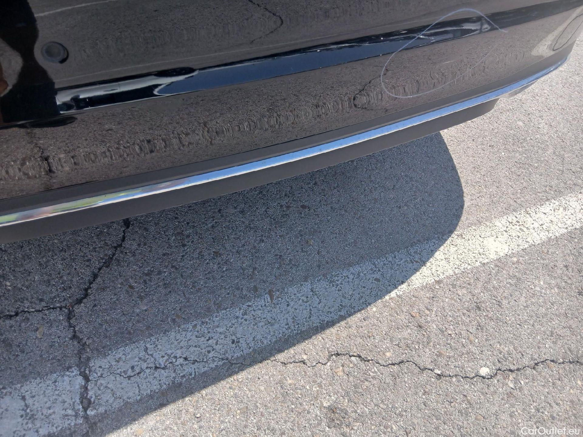  Mercedes  C-Klasse MERCEDES-BENZ Clase C / 2021 / 4P / sedán C 220 d #17