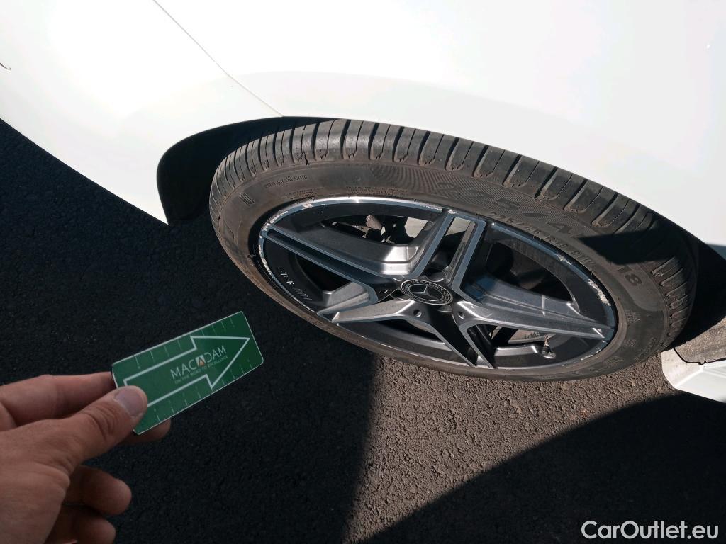  Mercedes  CLA-Klasse MERCEDES-BENZ CLA / 2019 / 4P / coupé CLA 250 e #2