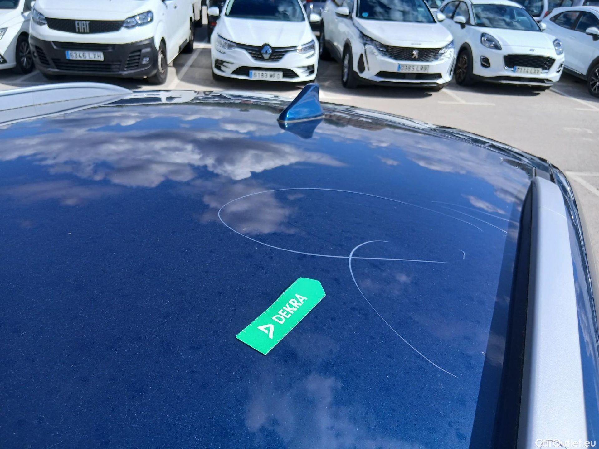  KIA  Niro KIA  / 2019 / 5P / crossover 1.6 GDi HEV 104kW (141CV) Drive #19