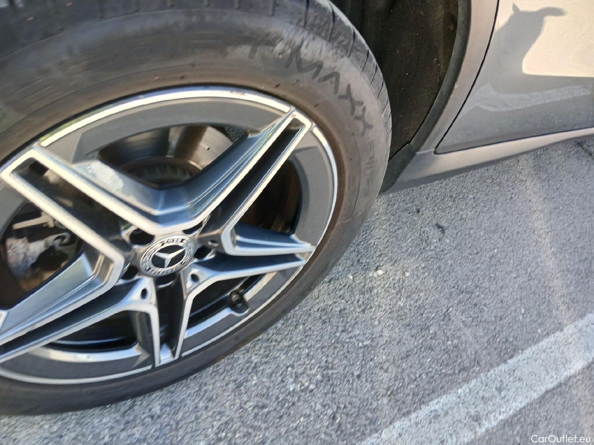 Mercedes  G-Klasee MERCEDES-BENZ Clase GLC / 2019 / 5P / todoterreno GLC 300 de 4MATIC (AC) #22