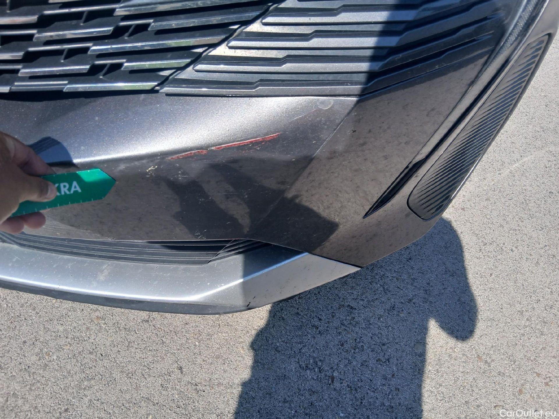  Peugeot  5008 PEUGEOT  / 2020 / 5P / todoterreno 2.0 BlueHDi 133kW S&S Allure Pack EAT8 #12
