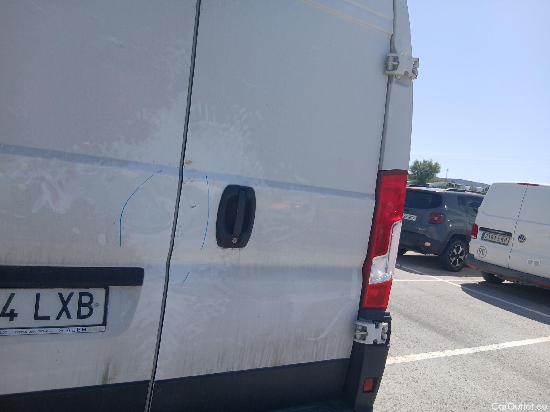  Opel  Movano OPEL  / 2021 / 4P / furgón Fgn Edition L3H2 3.5THeavy BlueHDi 121kW #47