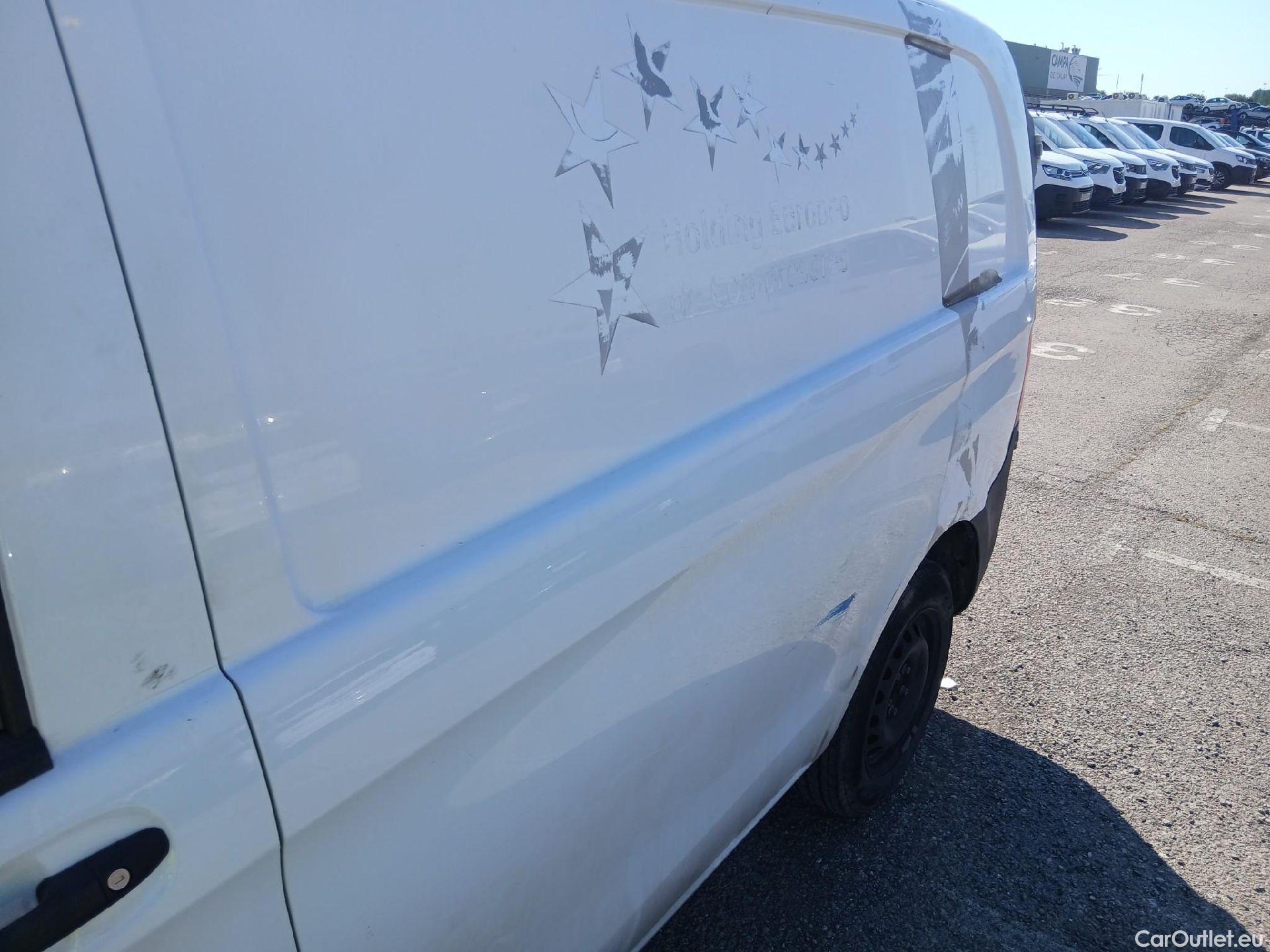  Mercedes  Vito MERCEDES-BENZ  / 2014 / 4P / furgón 114CDI TD 100kW furgón Pro compacta #14