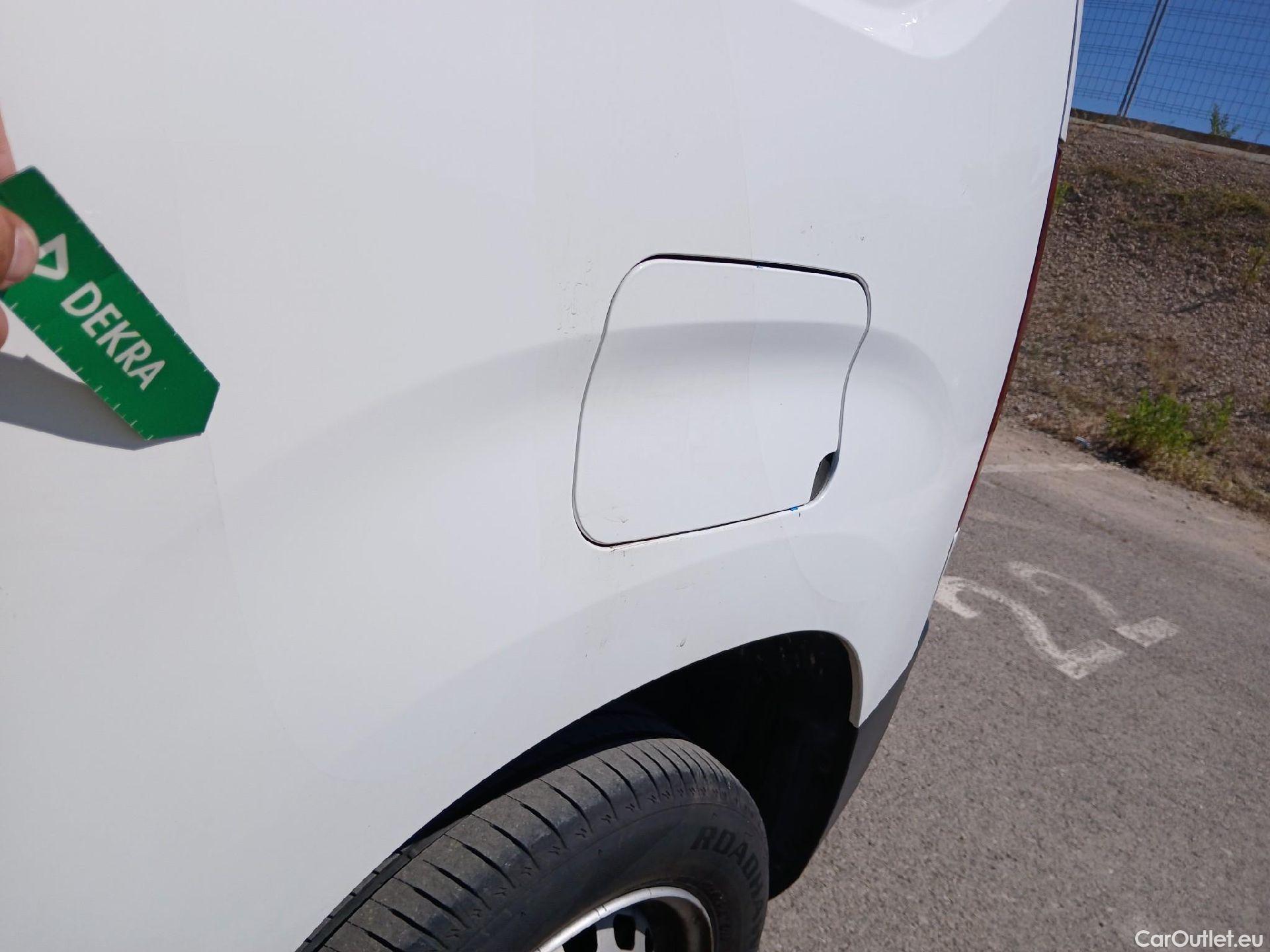  Citroen  Berlingo CITROEN  / 2018 / 4P / furgón derivado de turismo Talla M BlueHDi 100 CLUB #27