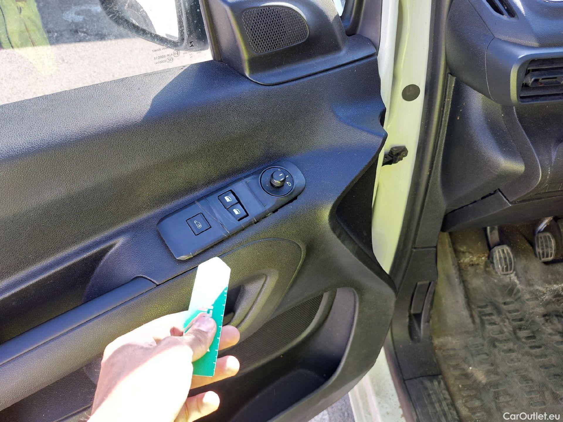  Citroen  Berlingo CITROEN  / 2018 / 3P / furgón derivado de turismo Talla M BlueHDi 55kW CONTROL #34