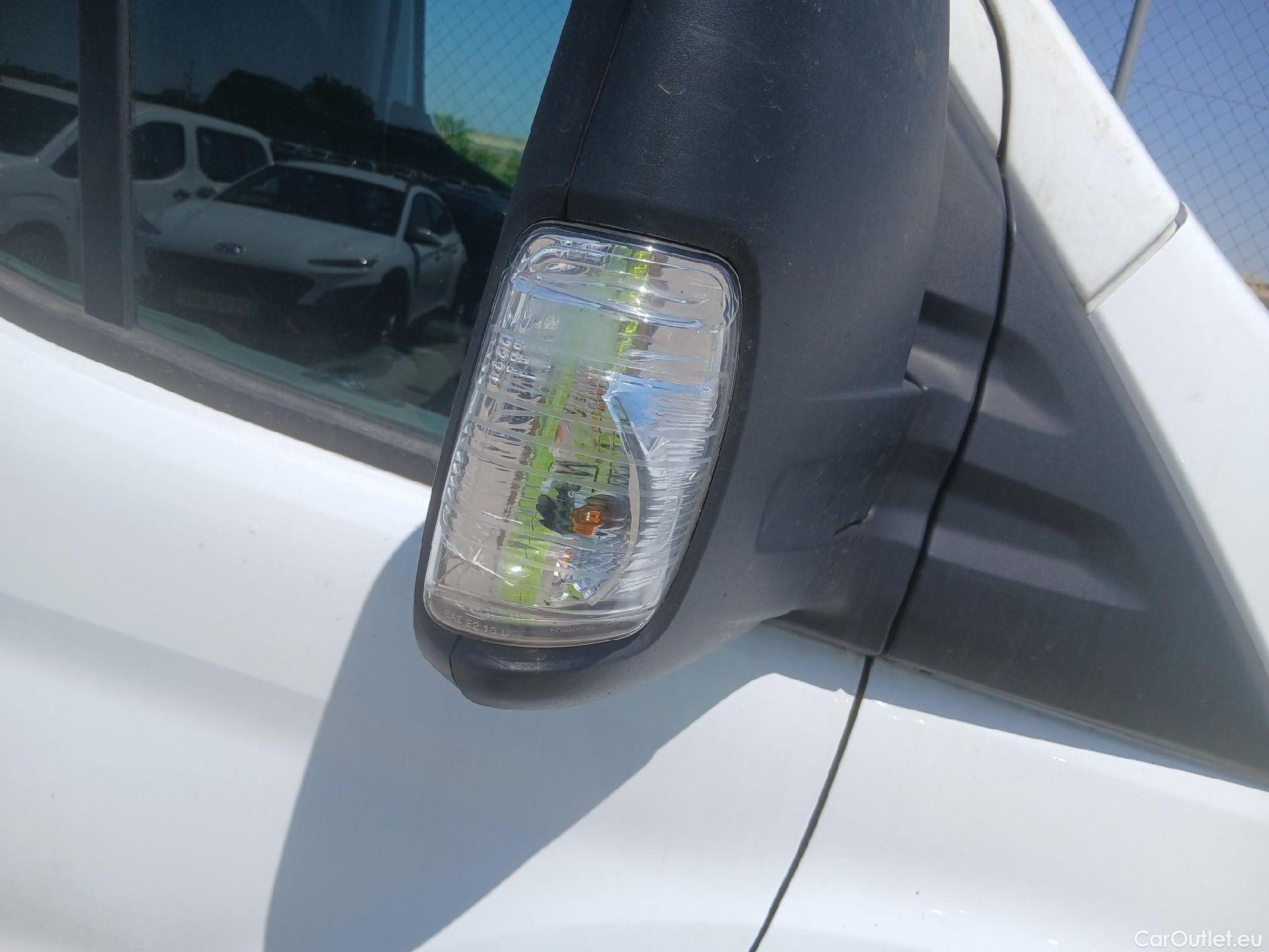  Ford  Transit FORD  / 2013 / 4P / furgón 350 96kW L3H2 Van Trend FWD MHEV #27