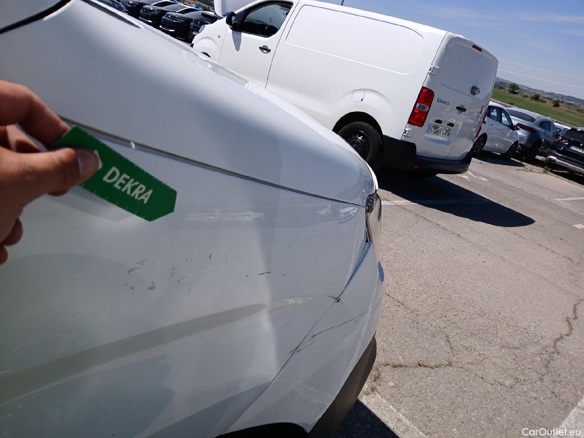  Citroen  Berlingo CITROEN  / 2018 / 4P / furgón derivado de turismo Talla M BlueHDi 100 CLUB #69