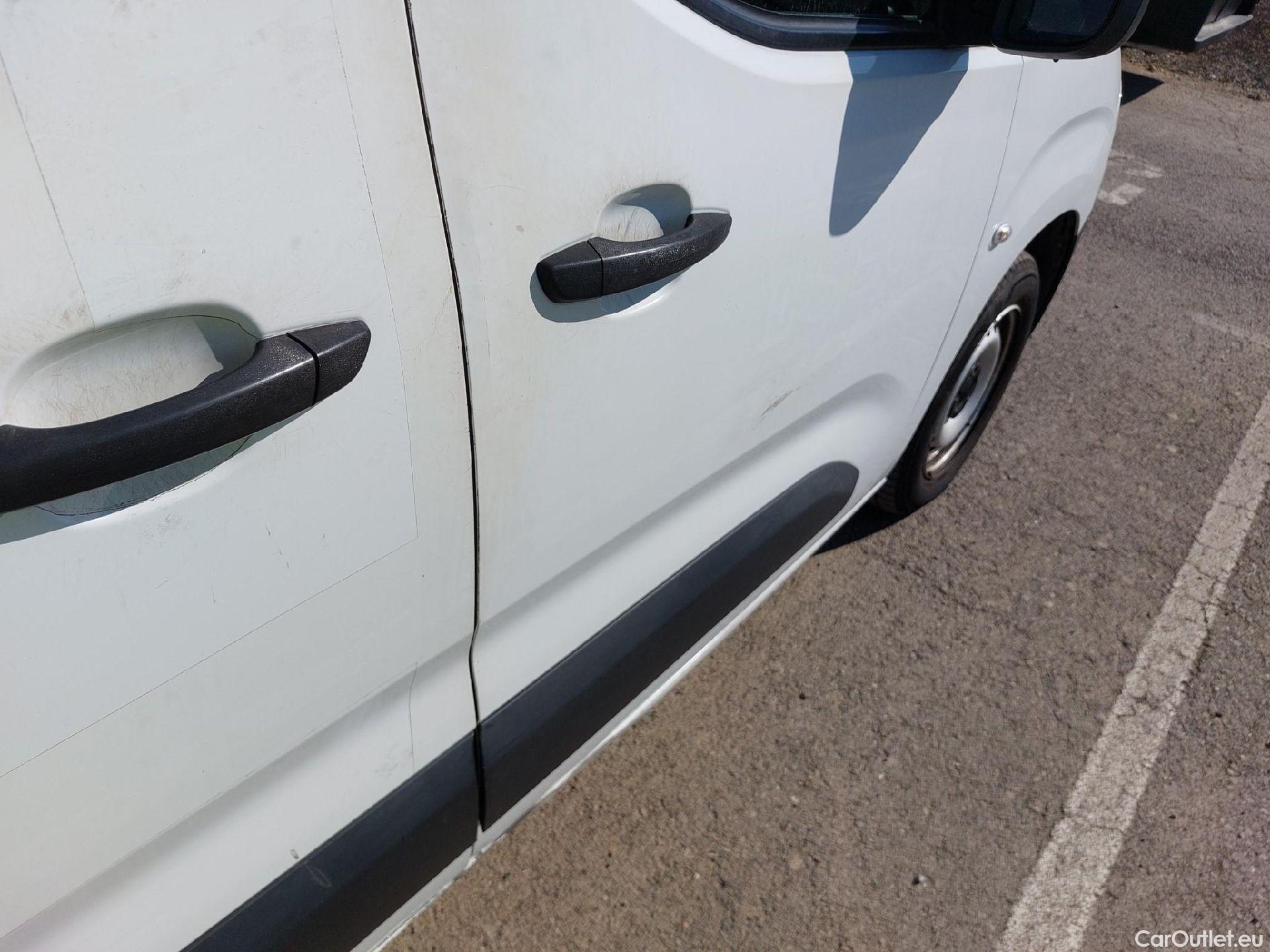  Citroen  Berlingo CITROEN  / 2018 / 3P / furgón derivado de turismo Talla M BlueHDi 55kW CONTROL #29