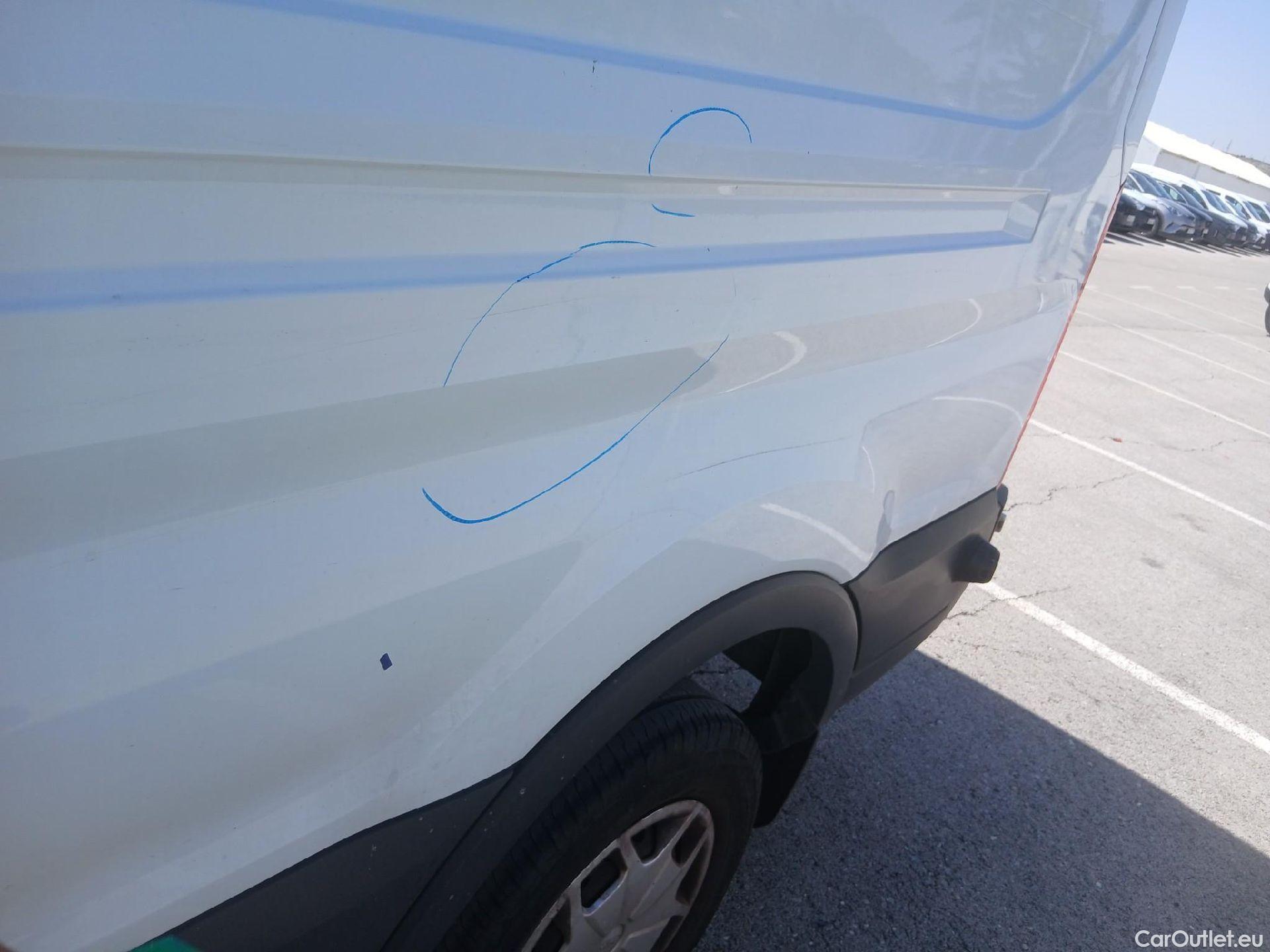  Ford  Transit FORD  / 2013 / 4P / furgón 350 96kW L3H2 Van Trend FWD MHEV #16