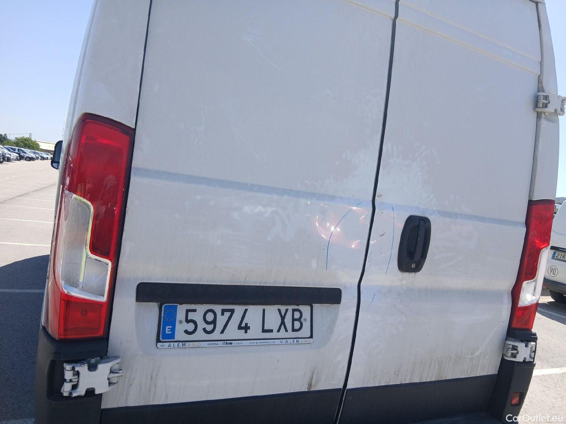  Opel  Movano OPEL  / 2021 / 4P / furgón Fgn Edition L3H2 3.5THeavy BlueHDi 121kW #44