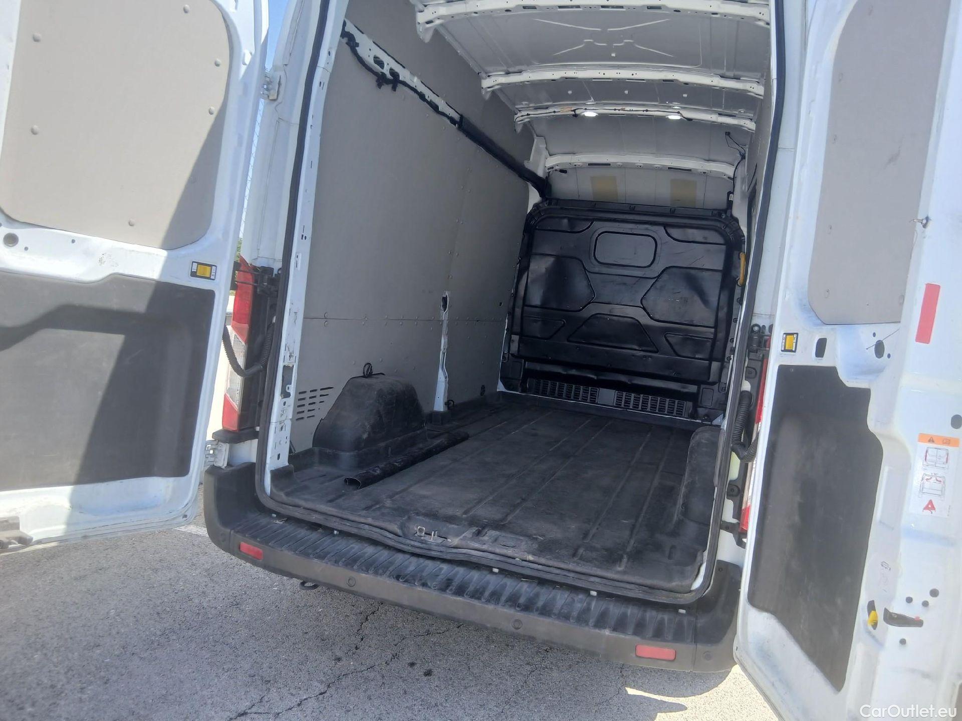 Ford  Transit FORD  / 2013 / 4P / furgón 350 96kW L3H2 Van Trend FWD MHEV #2